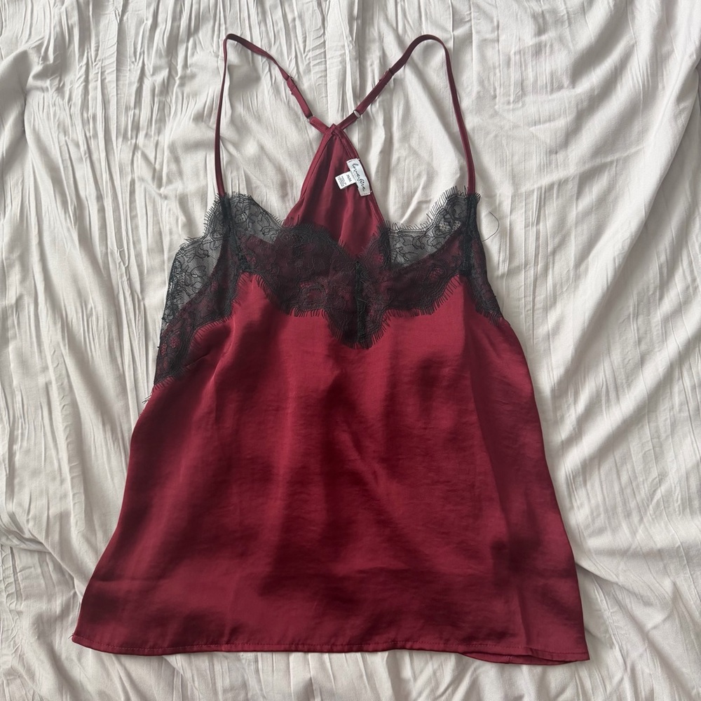 love, Fire || flowy burgundy lace trim tank